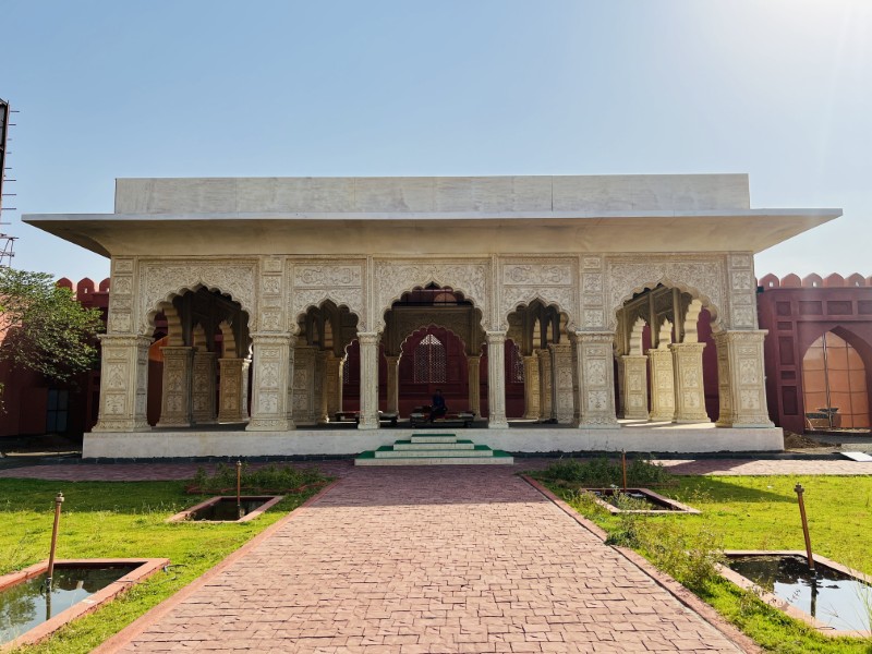 DEEWAN E KHAS (13)