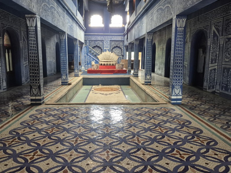 ROYAL PALACE (10)