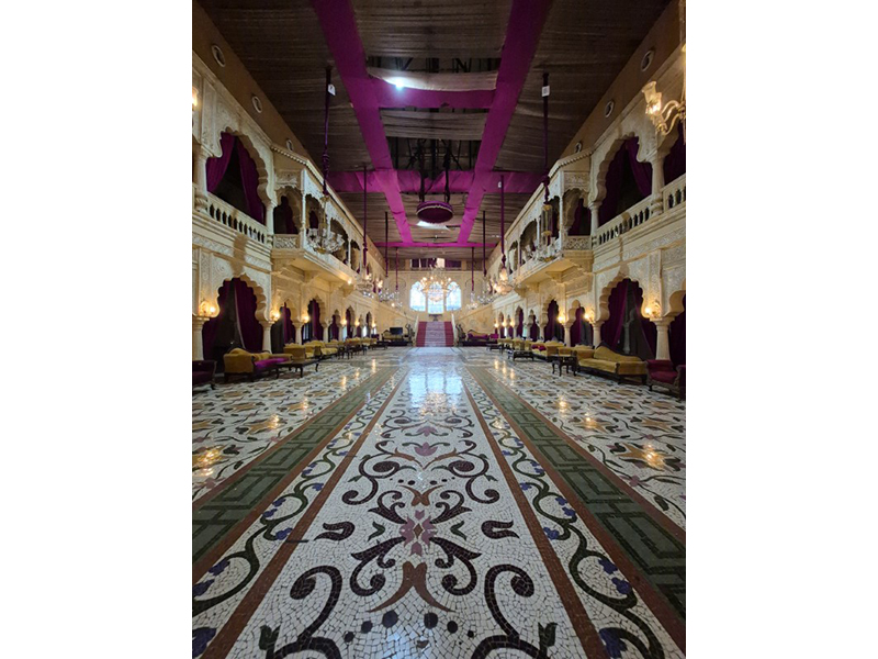 ROYAL PALACE (2)