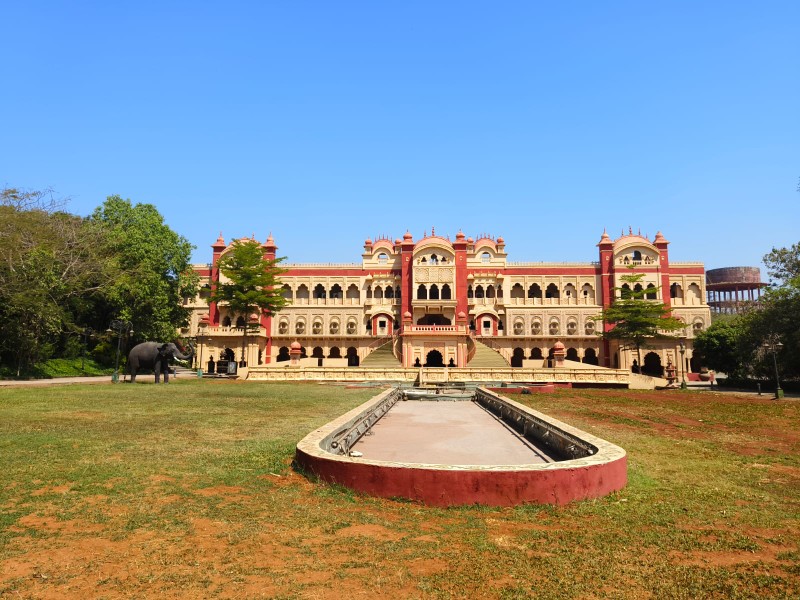 ROYAL PALACE (27)