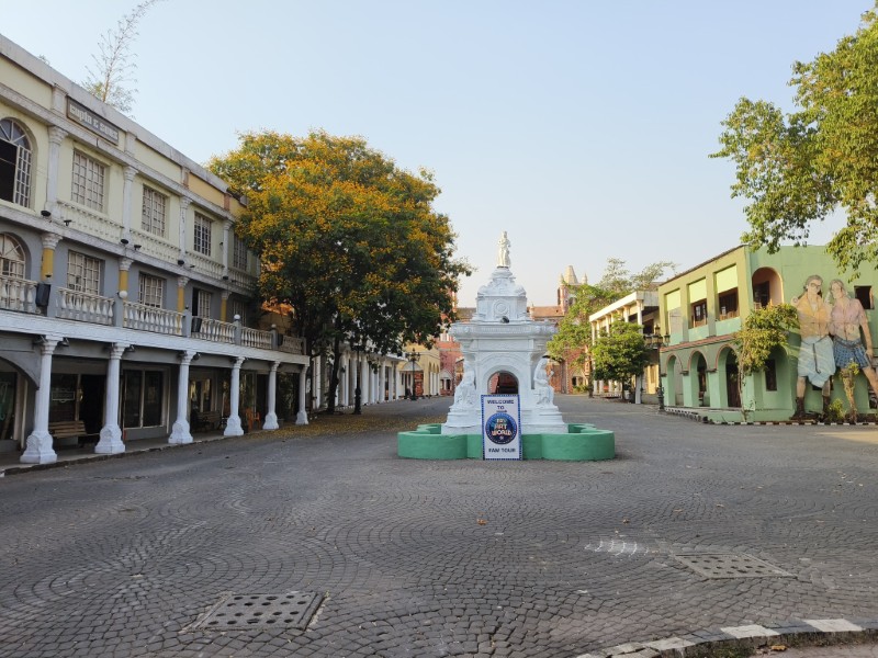 Street (4)