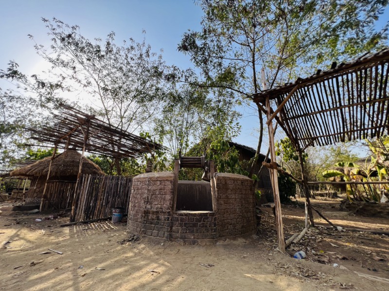 VILLAGE (5)